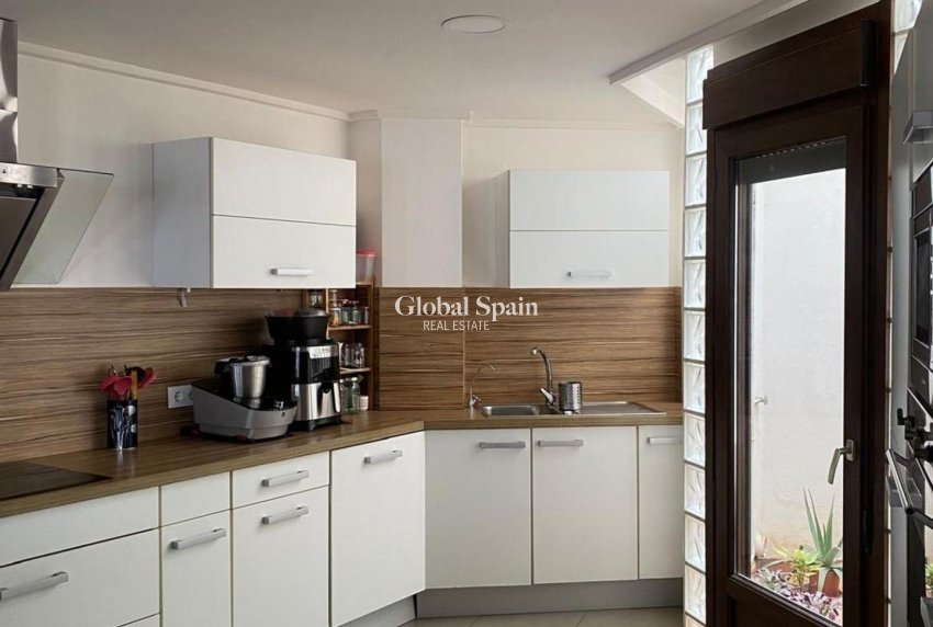 Venta - VILLA -
TORREVIEJA - Centro - Muelle Pesquero