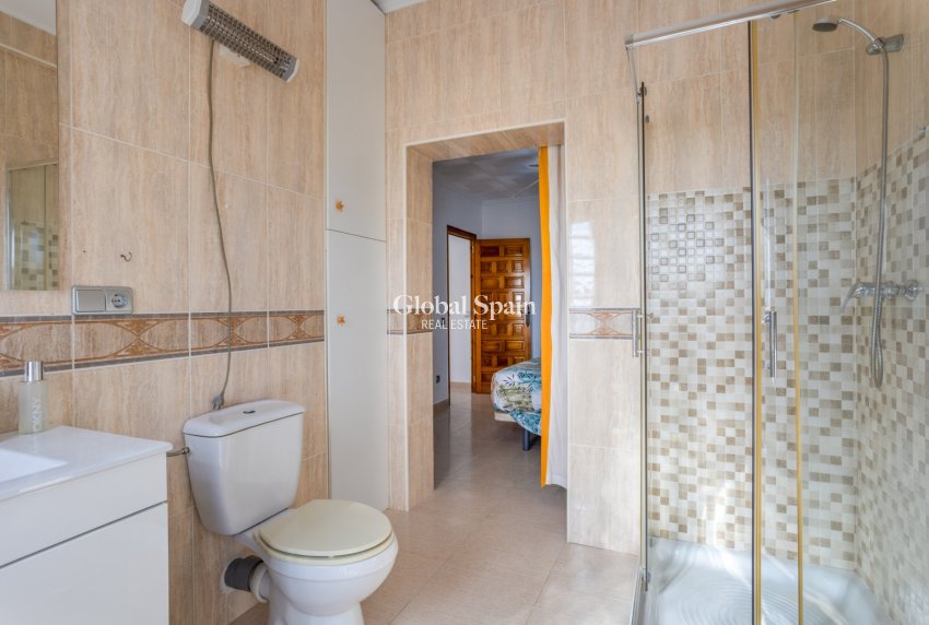 Venta - VILLA -
TORREVIEJA - Costa Blanca