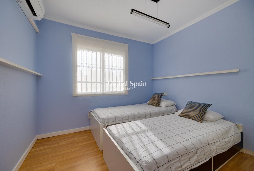 Venta - VILLA -
TORREVIEJA - Costa Blanca