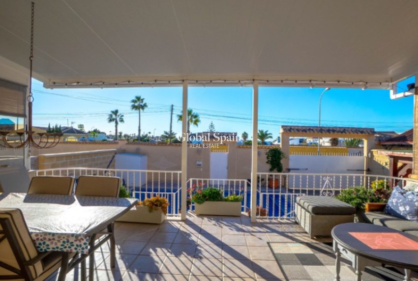 Venta - VILLA -
TORREVIEJA - Costa Blanca
