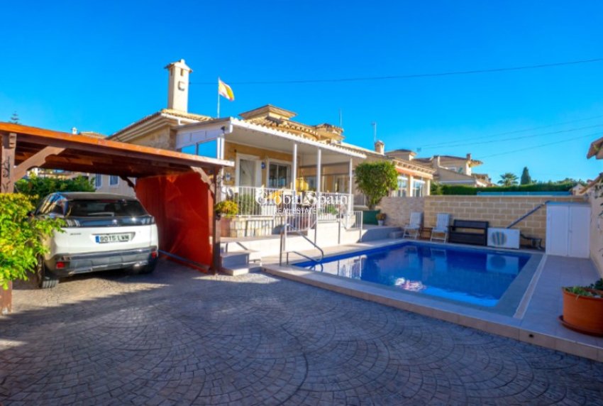 Venta - VILLA -
TORREVIEJA - Costa Blanca