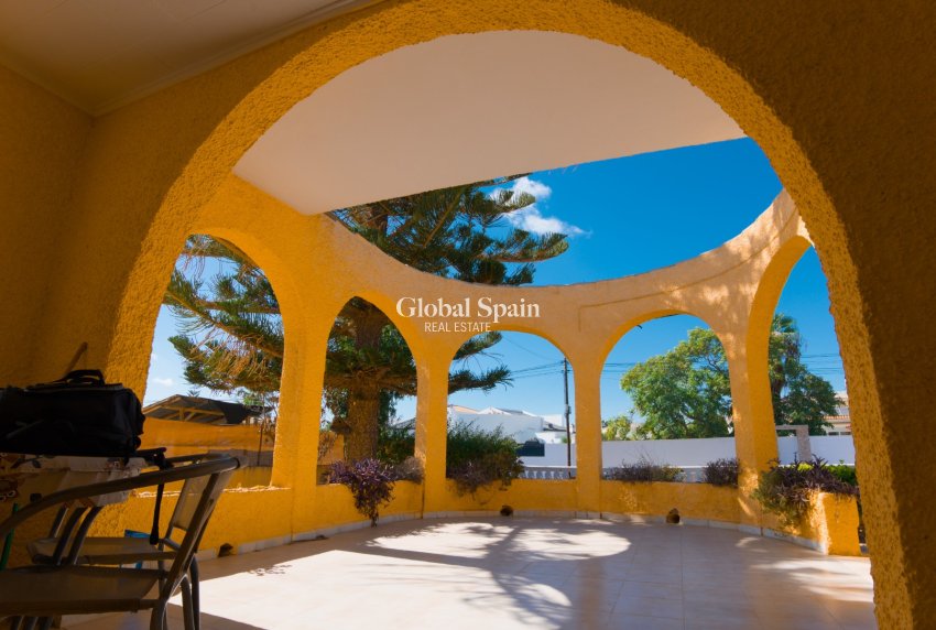 Venta - VILLA -
TORREVIEJA - Costa Blanca