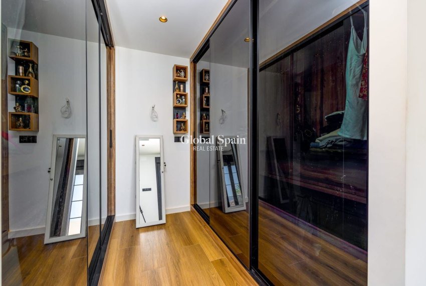 Venta - VILLA -
TORREVIEJA - Costa Blanca