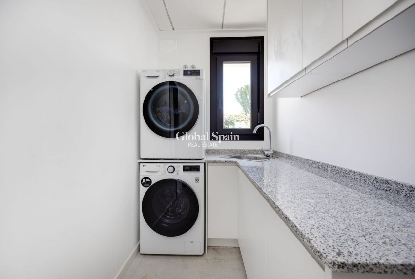 Venta - VILLA -
TORREVIEJA - Costa Blanca