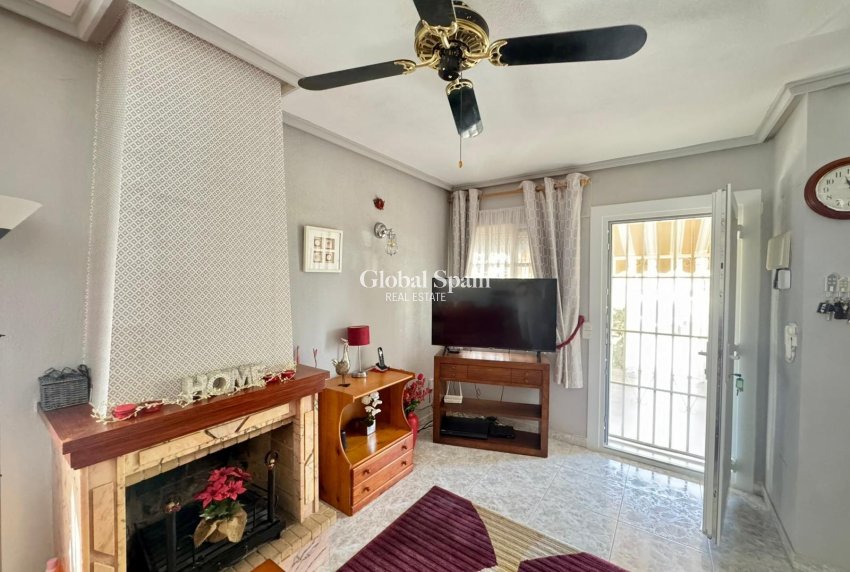 Venta - VILLA -
TORREVIEJA - Costa Blanca