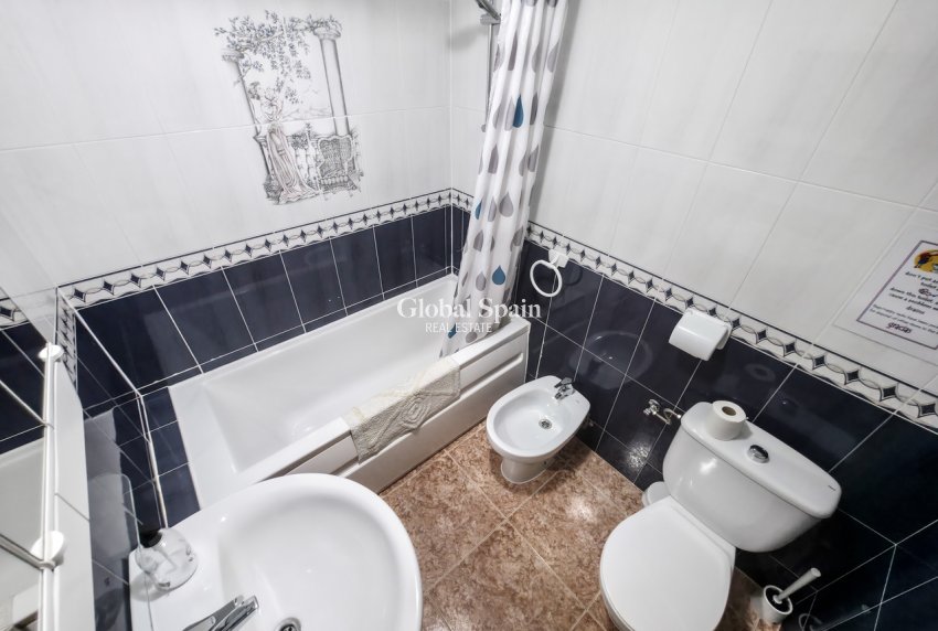 Venta - VILLA -
TORREVIEJA - Costa Blanca