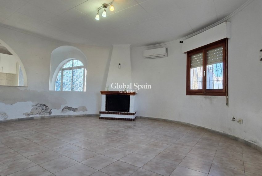 Venta - VILLA -
TORREVIEJA - Costa Blanca