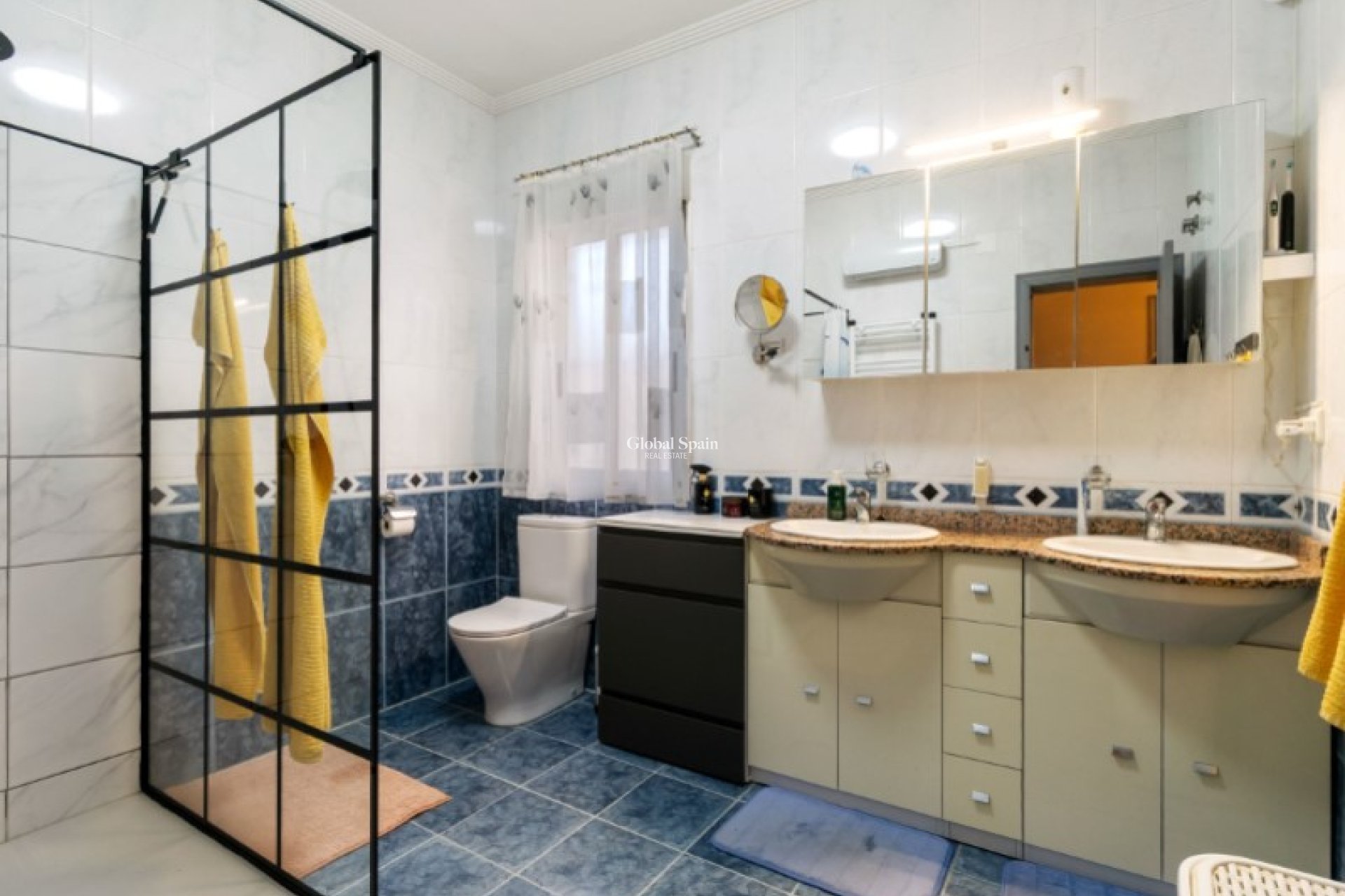 Venta - VILLA -
TORREVIEJA - Costa Blanca