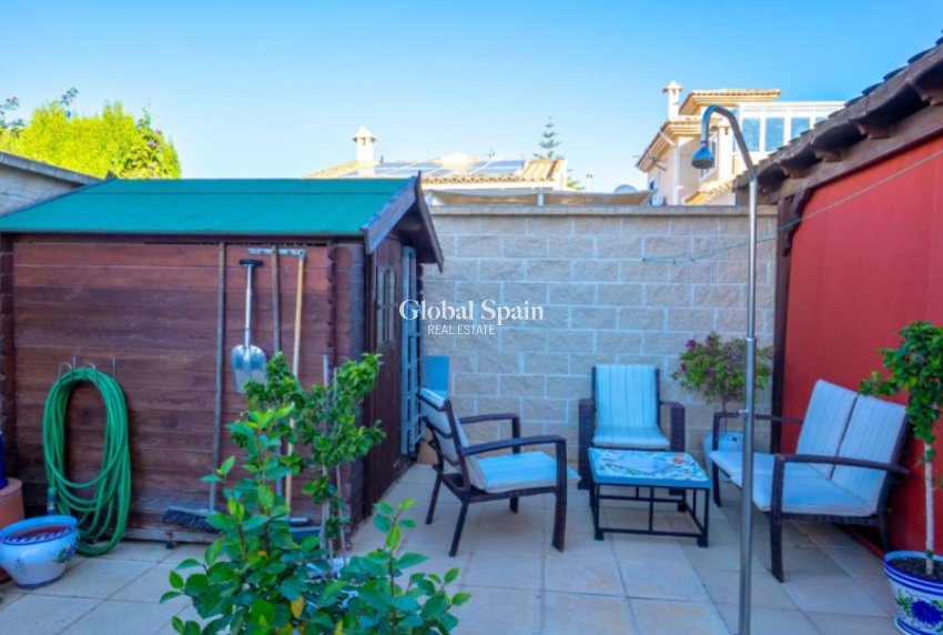 Venta - VILLA -
TORREVIEJA - Costa Blanca