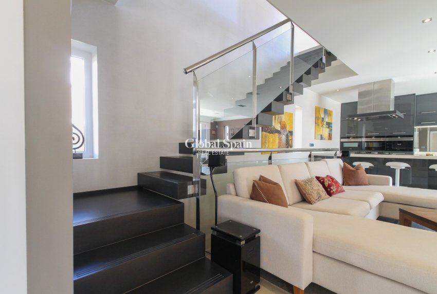 Venta - VILLA -
TORREVIEJA - Costa Blanca