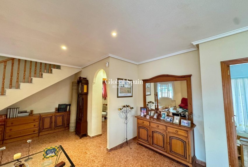 Venta - VILLA -
TORREVIEJA - Costa Blanca