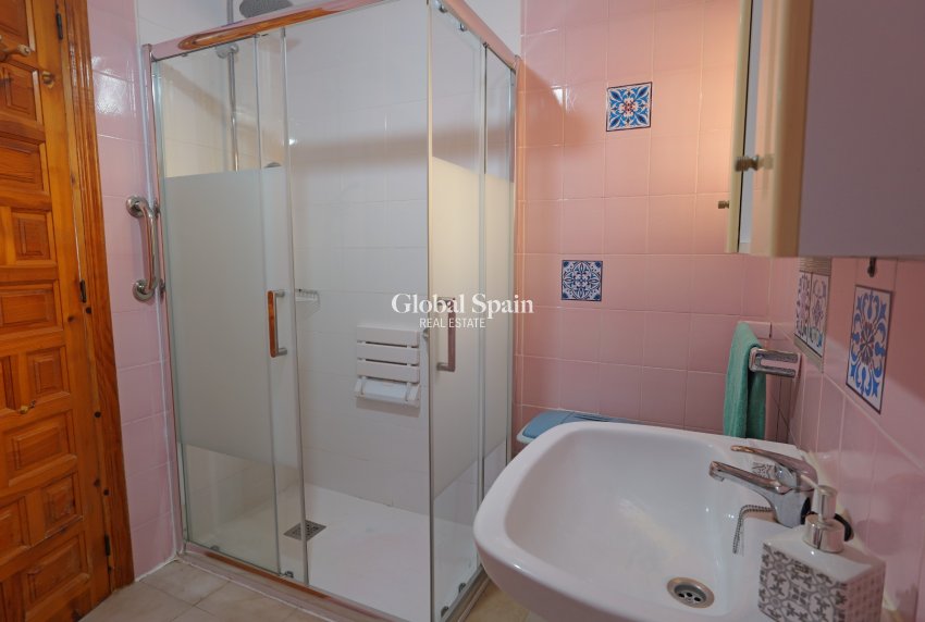 Venta - VILLA -
TORREVIEJA - Costa Blanca