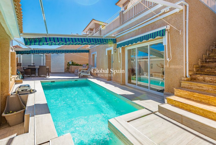 Venta - VILLA -
TORREVIEJA - Costa Blanca