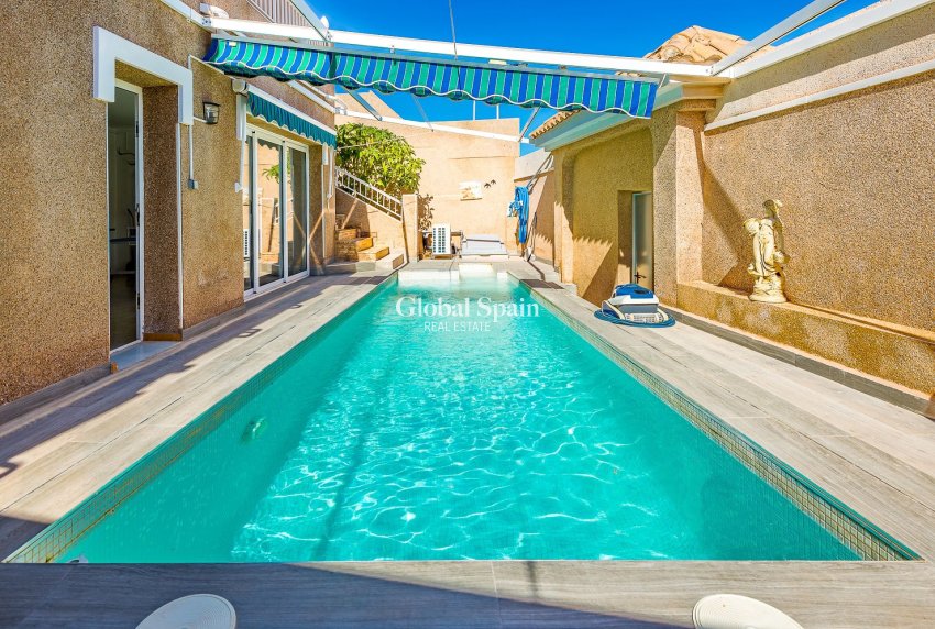 Venta - VILLA -
TORREVIEJA - Costa Blanca