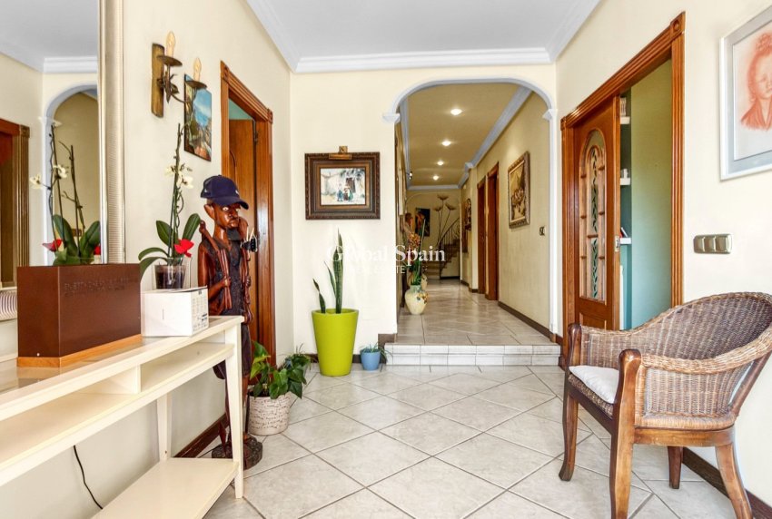 Venta - VILLA -
TORREVIEJA - Costa Blanca