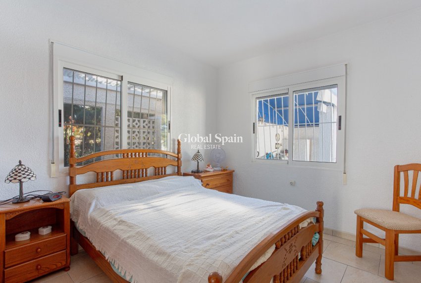 Venta - VILLA -
TORREVIEJA - Costa Blanca