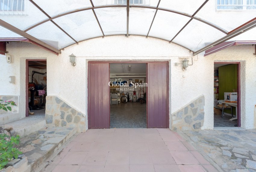 Venta - VILLA -
TORREVIEJA - Costa Blanca