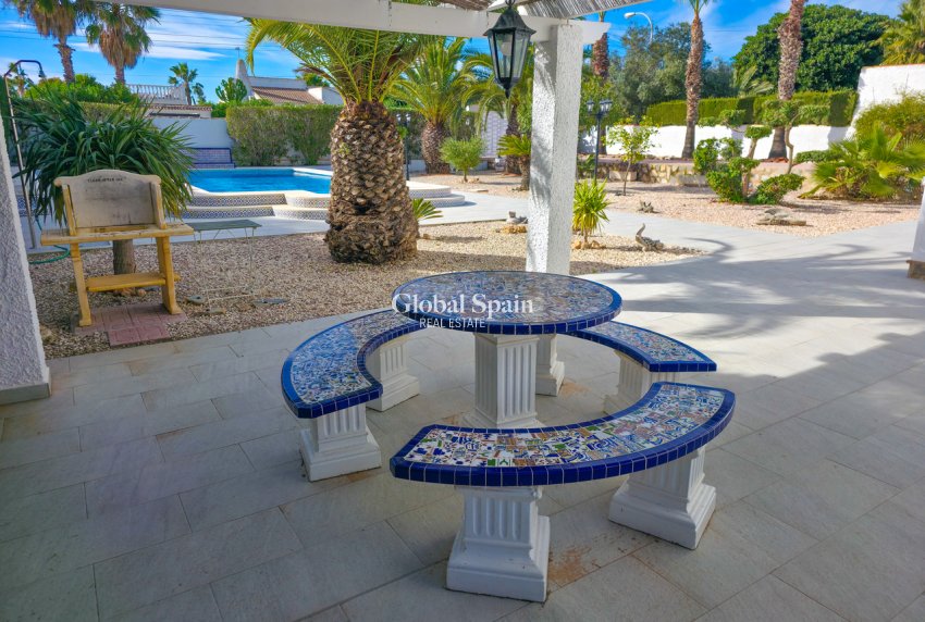 Venta - VILLA -
TORREVIEJA - Costa Blanca