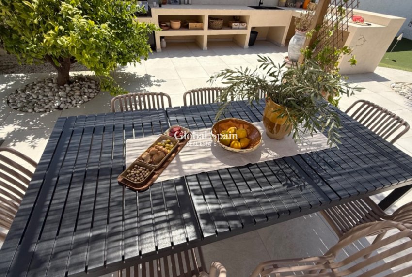 Venta - VILLA -
TORREVIEJA - Costa Blanca