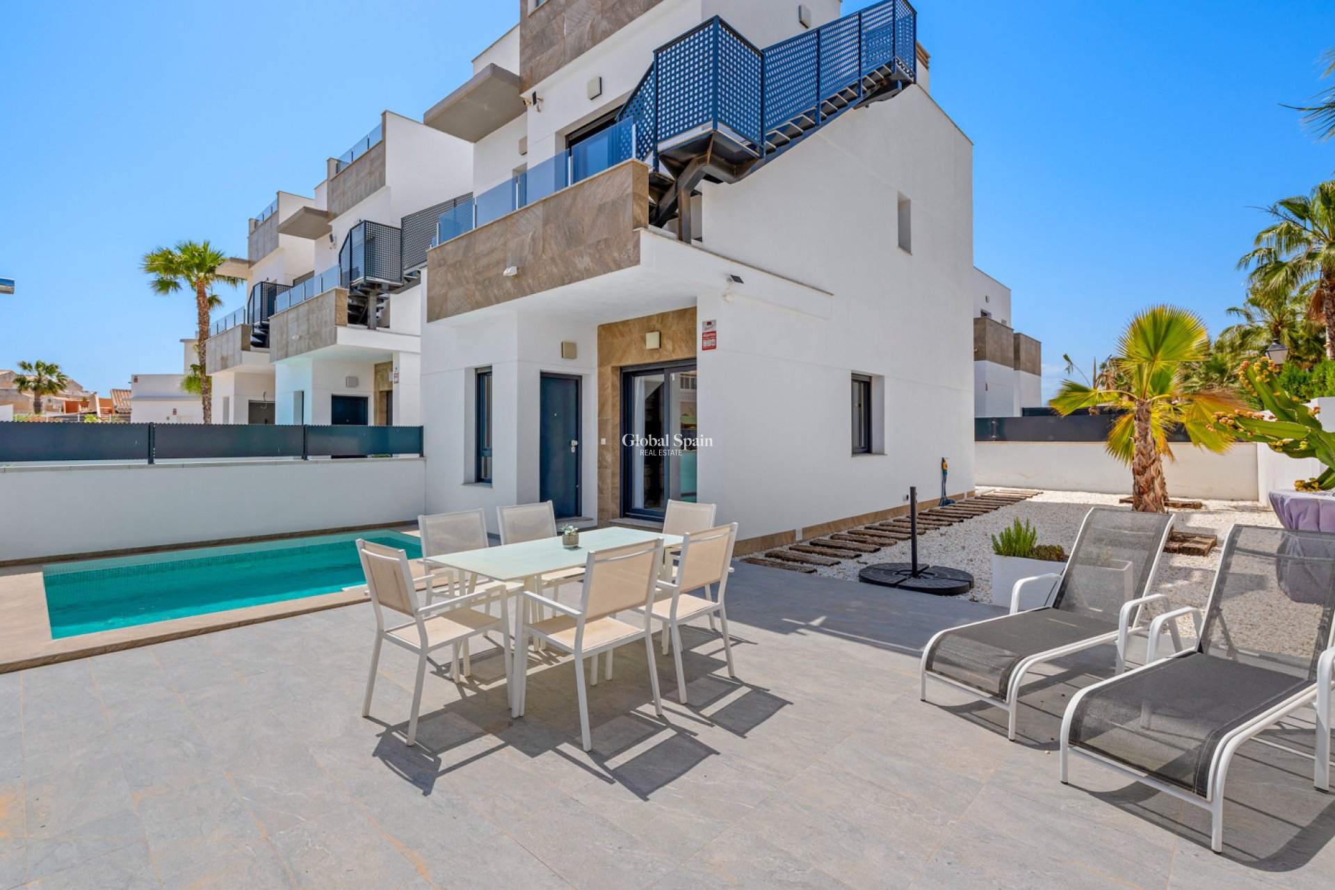 Venta - VILLA -
TORREVIEJA - Costa Blanca