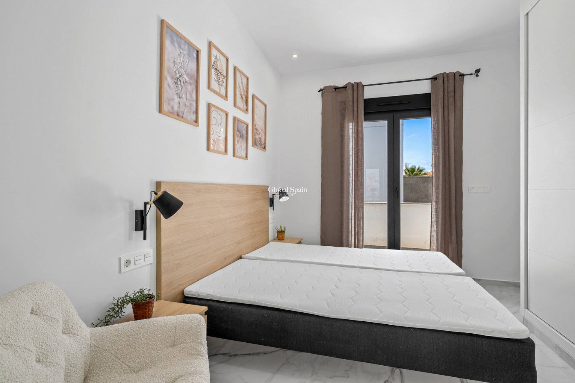 Venta - VILLA -
TORREVIEJA - Costa Blanca