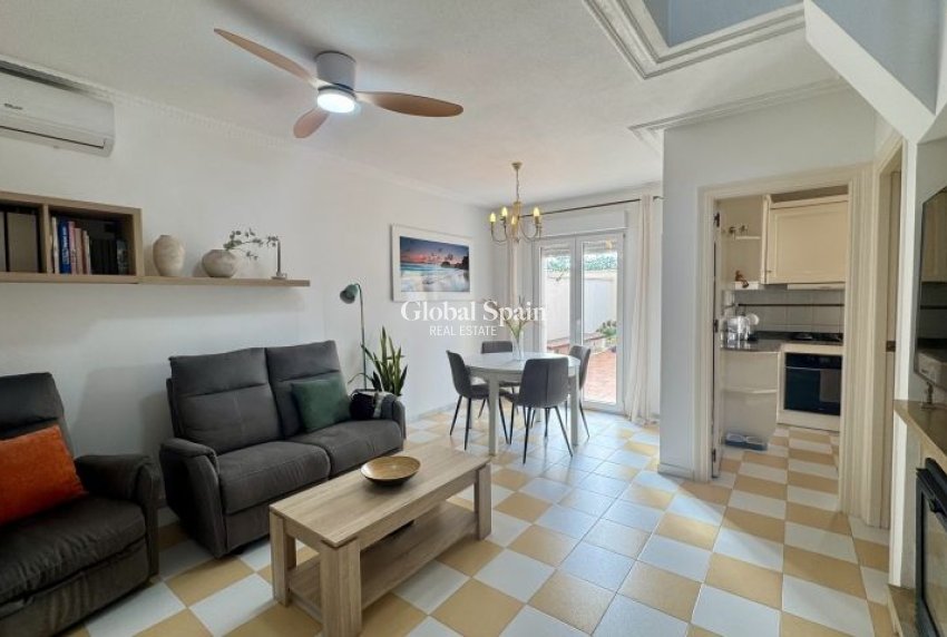 Venta - VILLA -
TORREVIEJA - Costa Blanca