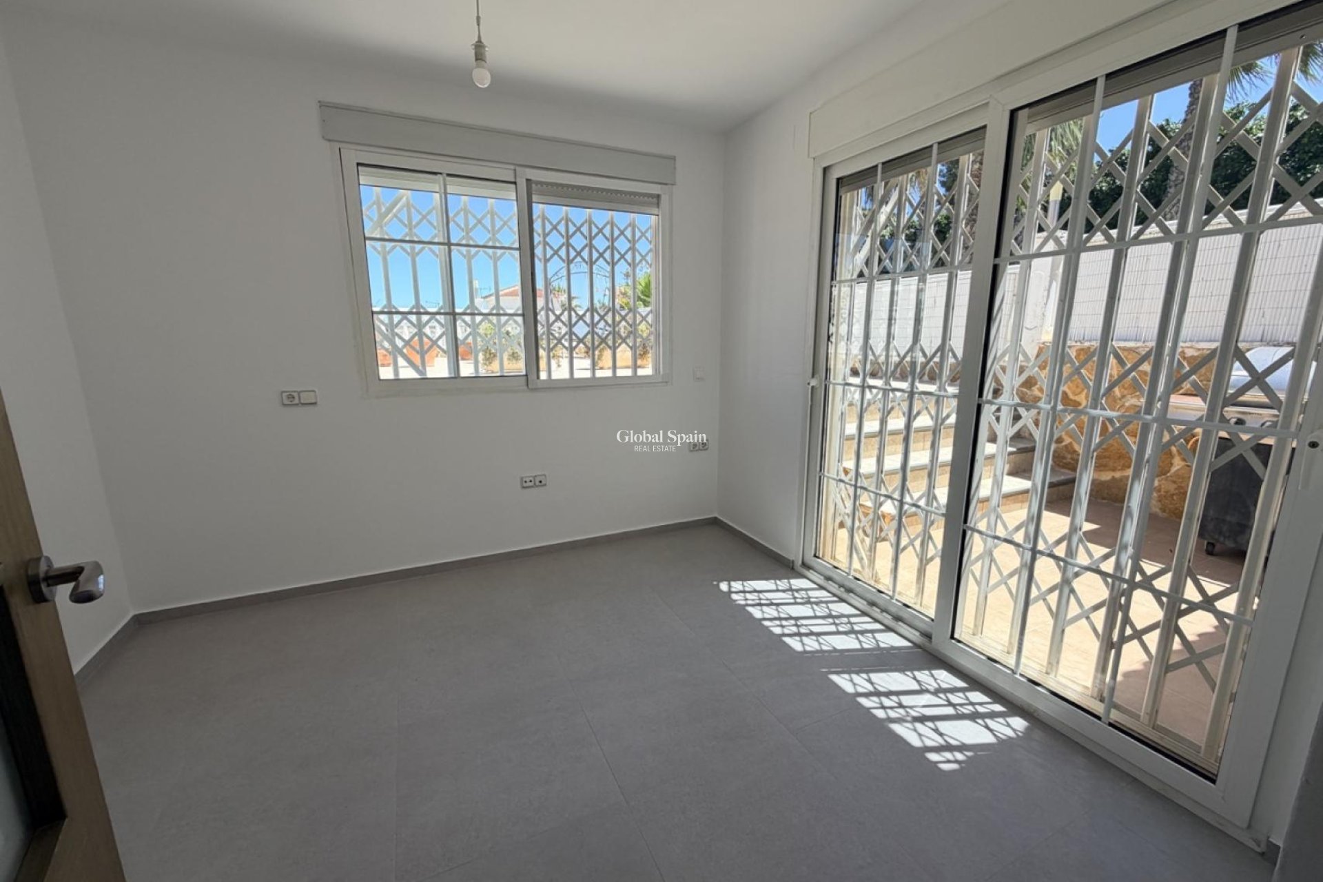Venta - VILLA -
TORREVIEJA - Costa Blanca