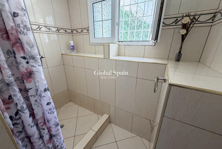 Venta - VILLA -
TORREVIEJA - Costa Blanca