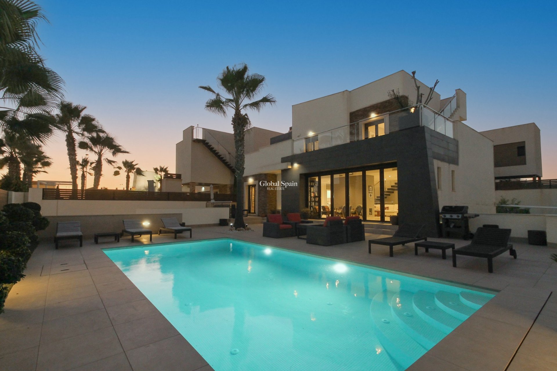 Venta - VILLA -
TORREVIEJA - Costa Blanca