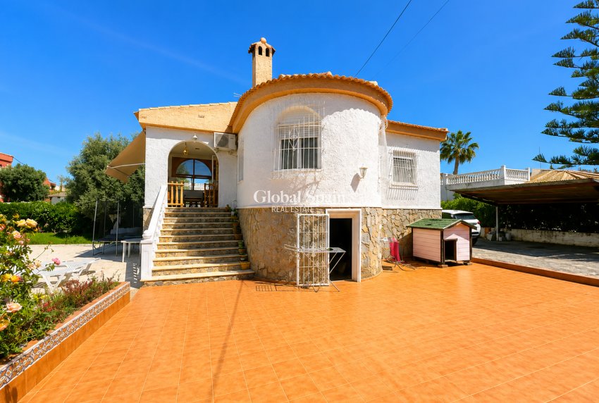 Venta - VILLA -
TORREVIEJA - Costa Blanca