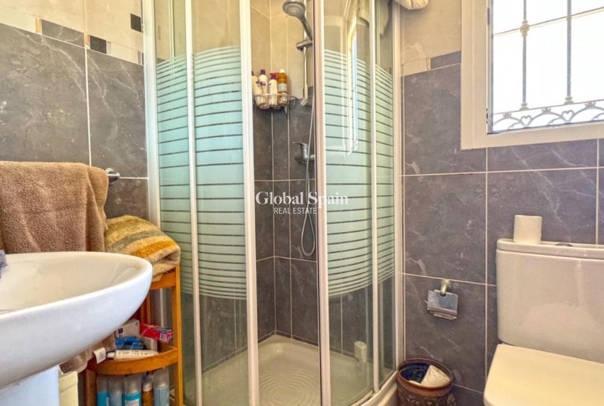 Venta - VILLA -
TORREVIEJA - Costa Blanca