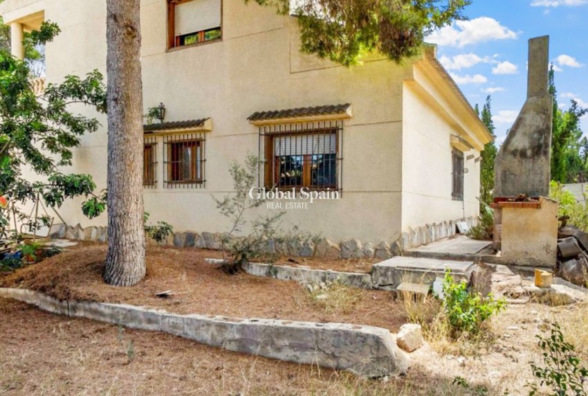 Venta - VILLA -
TORREVIEJA - Costa Blanca