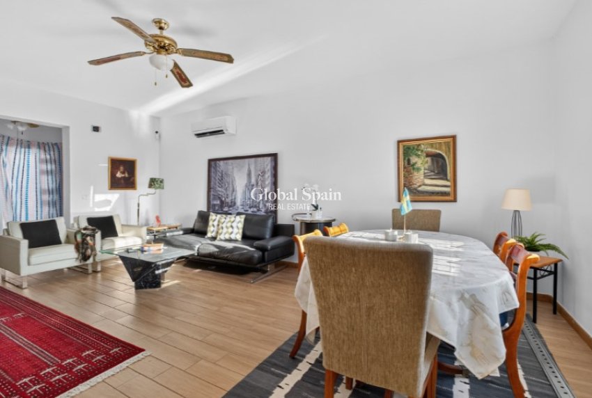 Venta - VILLA -
TORREVIEJA - Costa Blanca