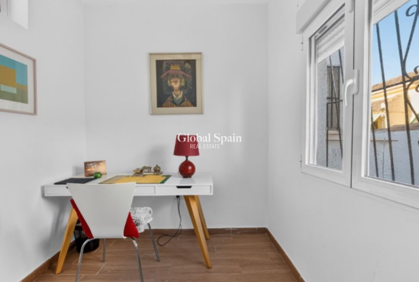 Venta - VILLA -
TORREVIEJA - Costa Blanca