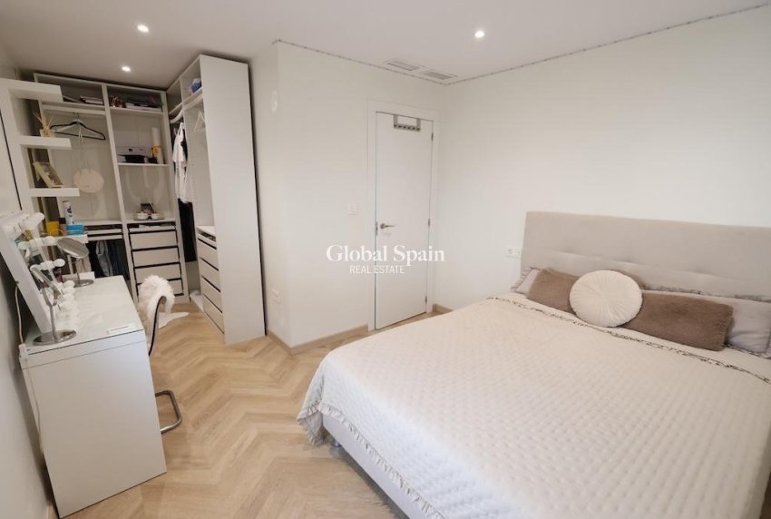Venta - VILLA -
TORREVIEJA - Costa Blanca