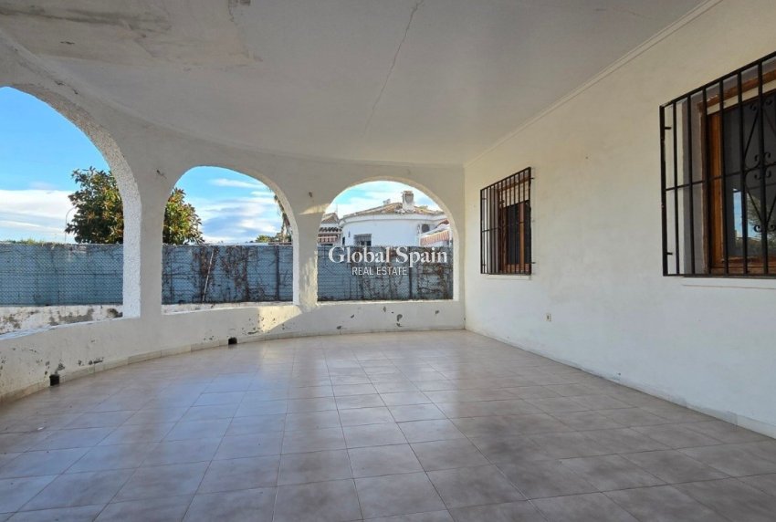 Venta - VILLA -
TORREVIEJA - El chaparral