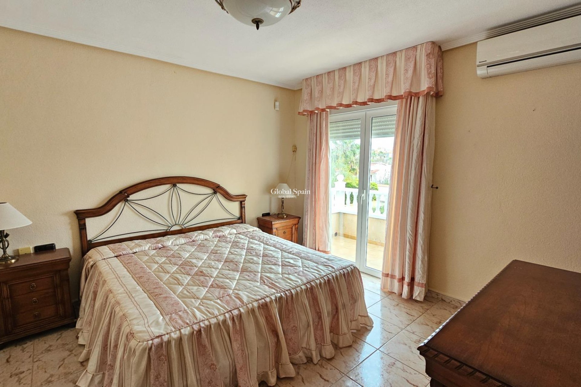 Venta - VILLA -
TORREVIEJA - El Chaparral