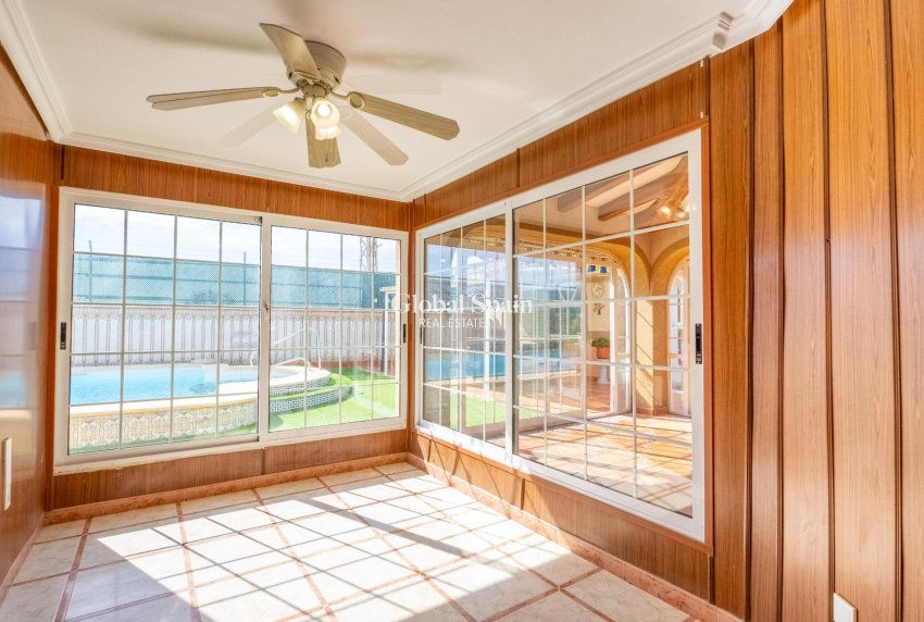 Venta - VILLA -
TORREVIEJA - El Chaparral