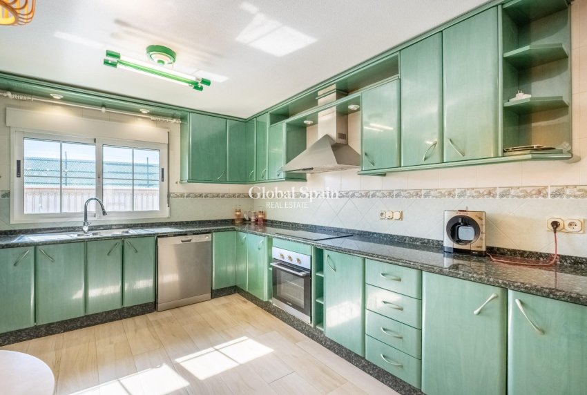 Venta - VILLA -
TORREVIEJA - El Chaparral