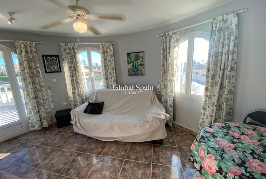 Venta - VILLA -
TORREVIEJA - El Chaparral