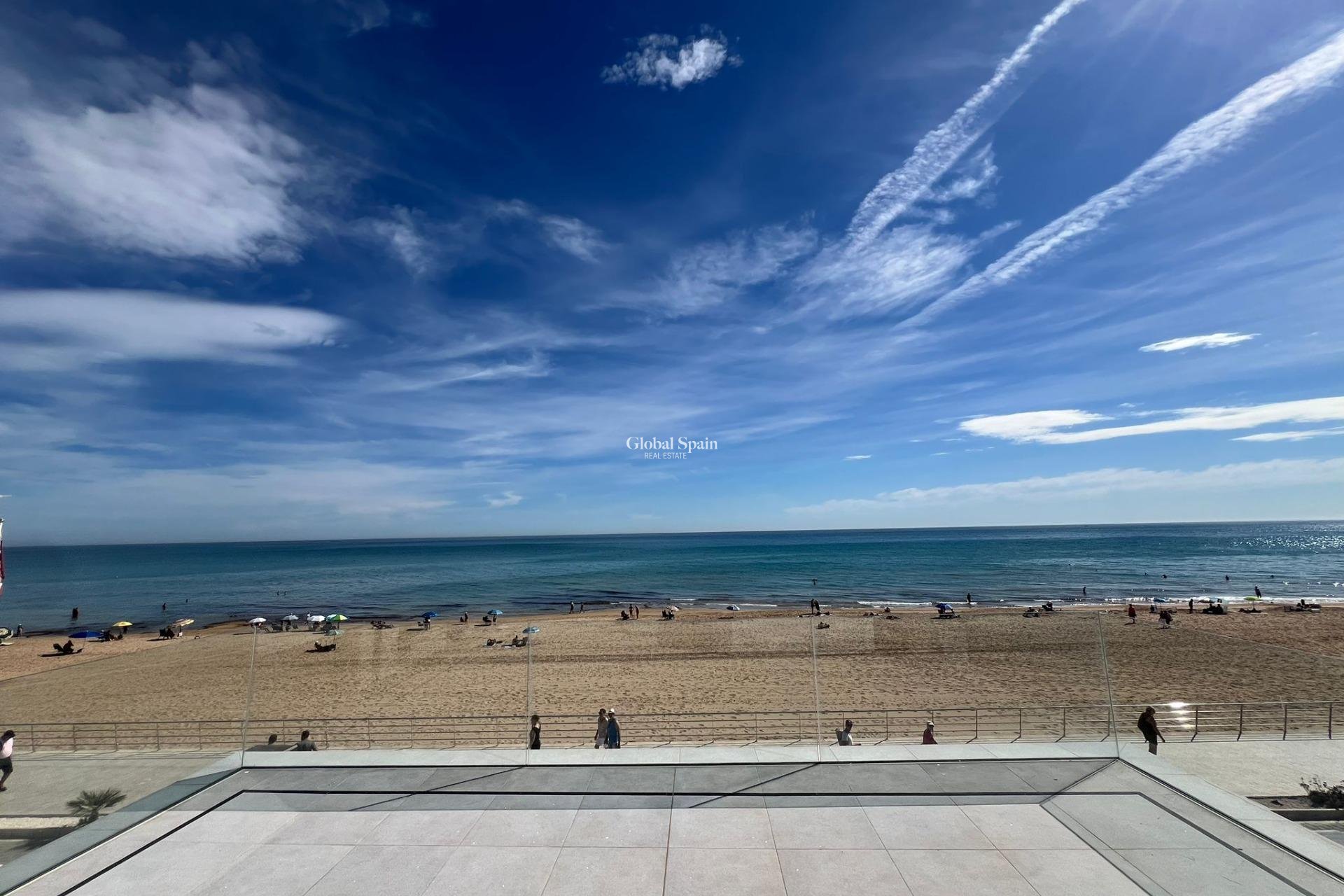 Venta - VILLA -
TORREVIEJA - La Mata