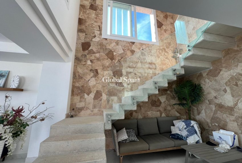 Venta - VILLA -
TORREVIEJA - La Mata