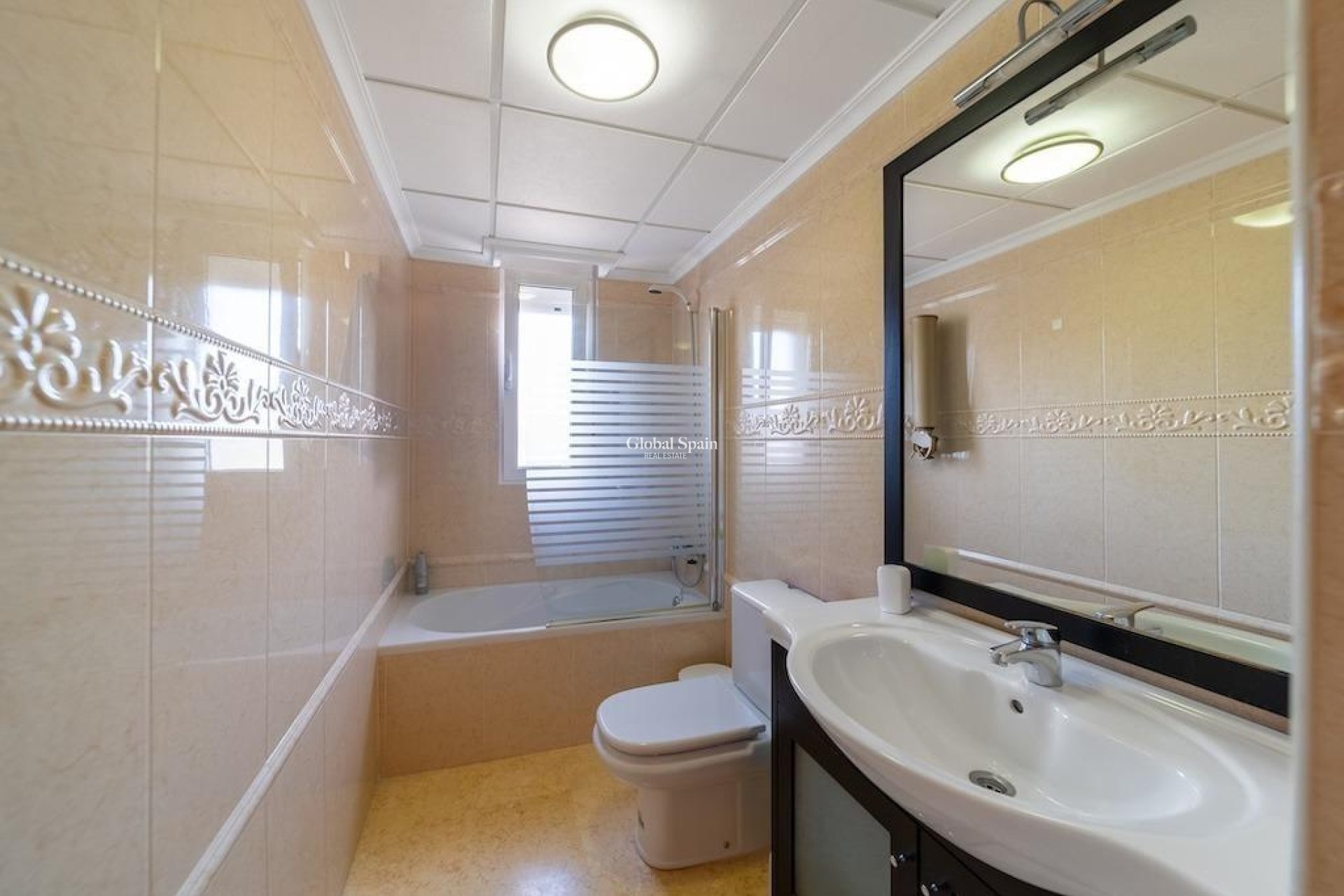 Venta - VILLA -
TORREVIEJA - La Mata