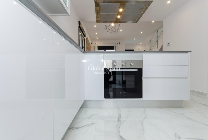 Venta - Villa -
TORREVIEJA - La Siesta - El Salado - Torreta