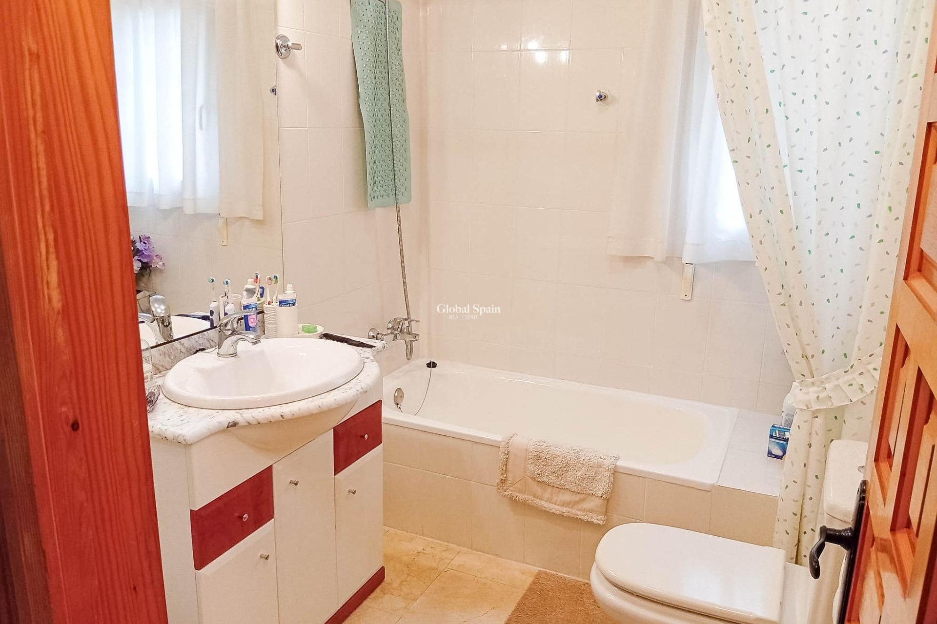 Venta - VILLA -
TORREVIEJA - La Siesta - El Salado - Torreta