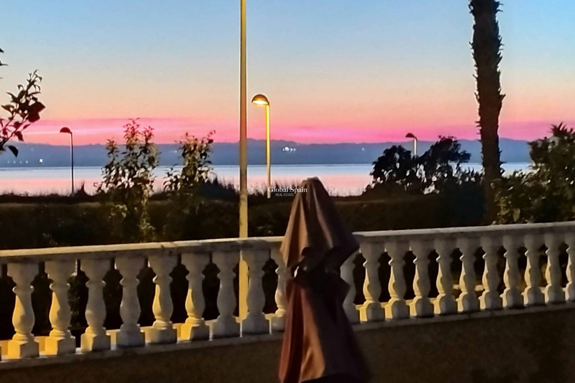 Venta - VILLA -
TORREVIEJA - La Siesta - El Salado - Torreta