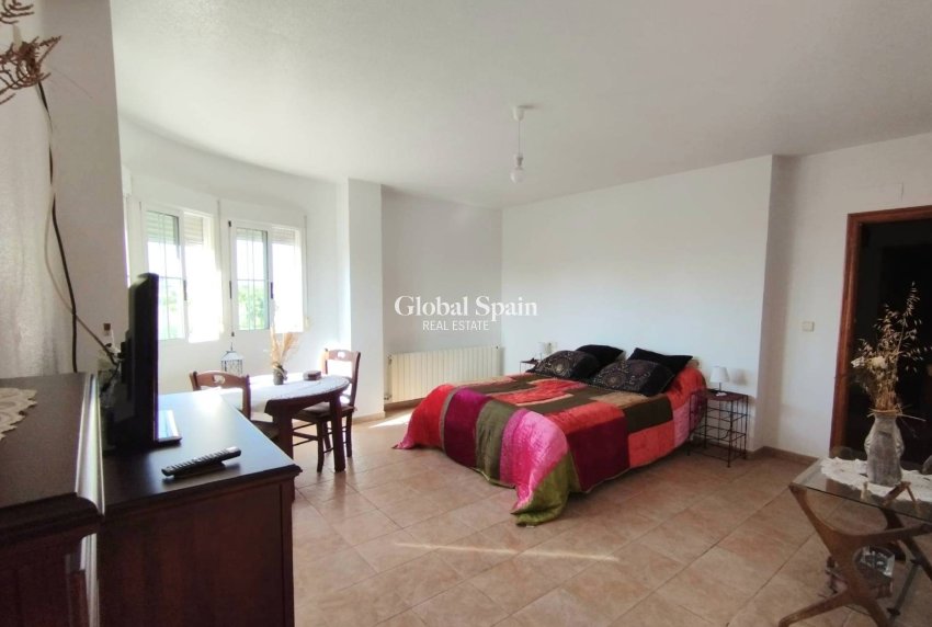 Venta - VILLA -
TORREVIEJA - La Siesta - El Salado - Torreta