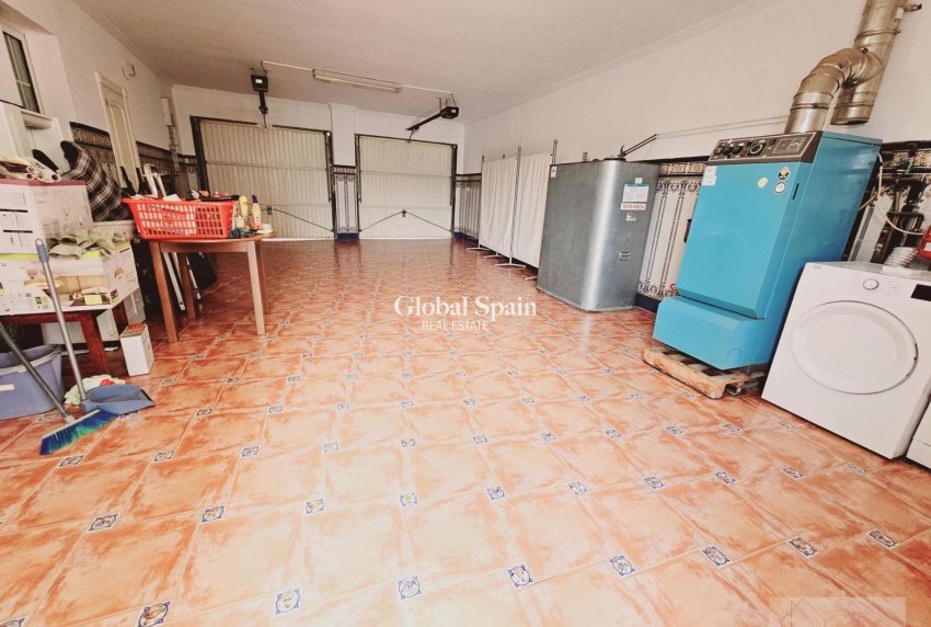 Venta - VILLA -
TORREVIEJA - La Siesta - El Salado - Torreta