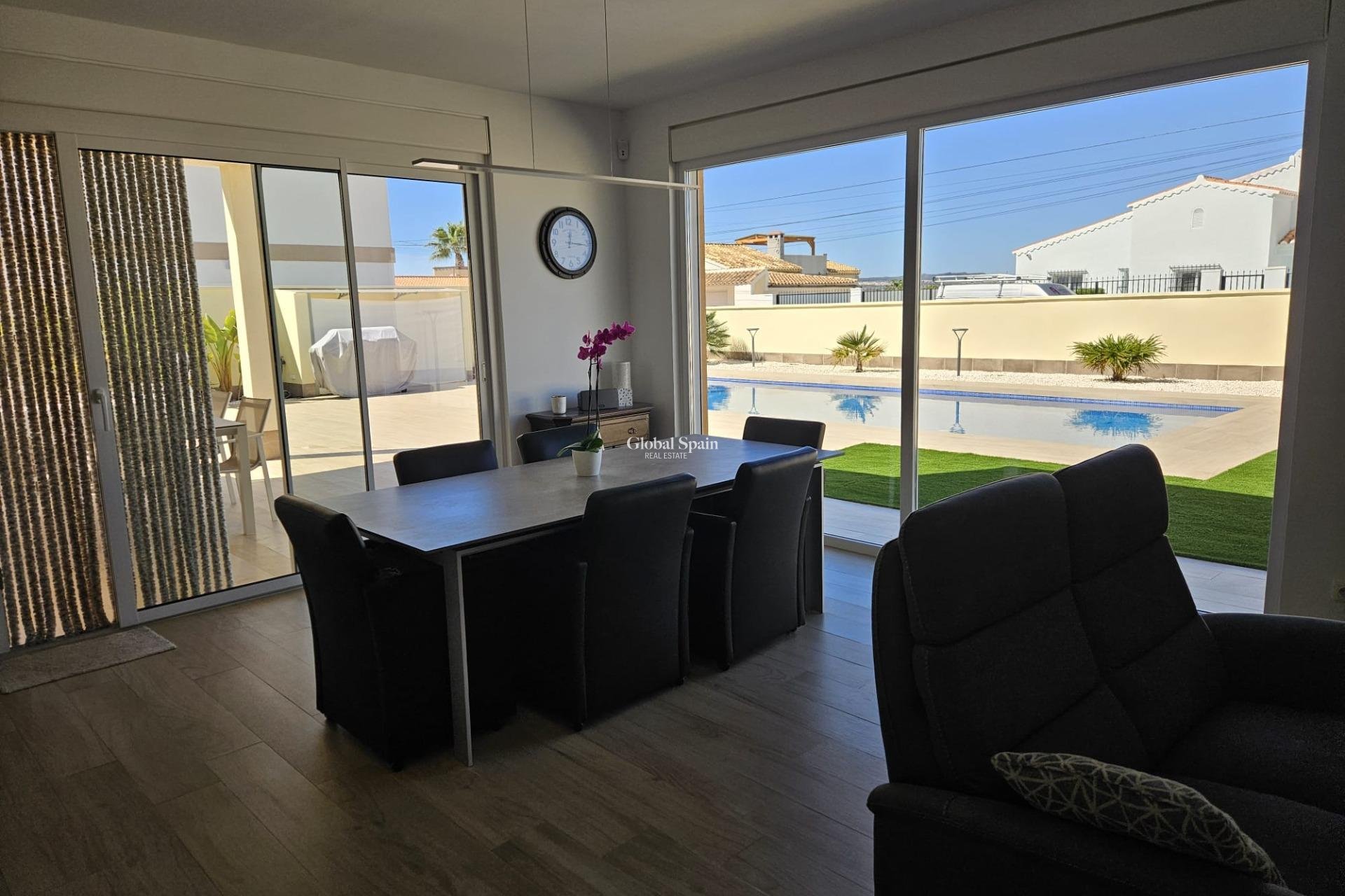 Venta - VILLA -
TORREVIEJA - La Siesta - El Salado - Torreta