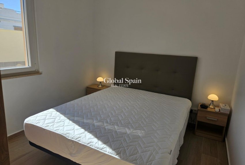 Venta - VILLA -
TORREVIEJA - La Siesta - El Salado - Torreta